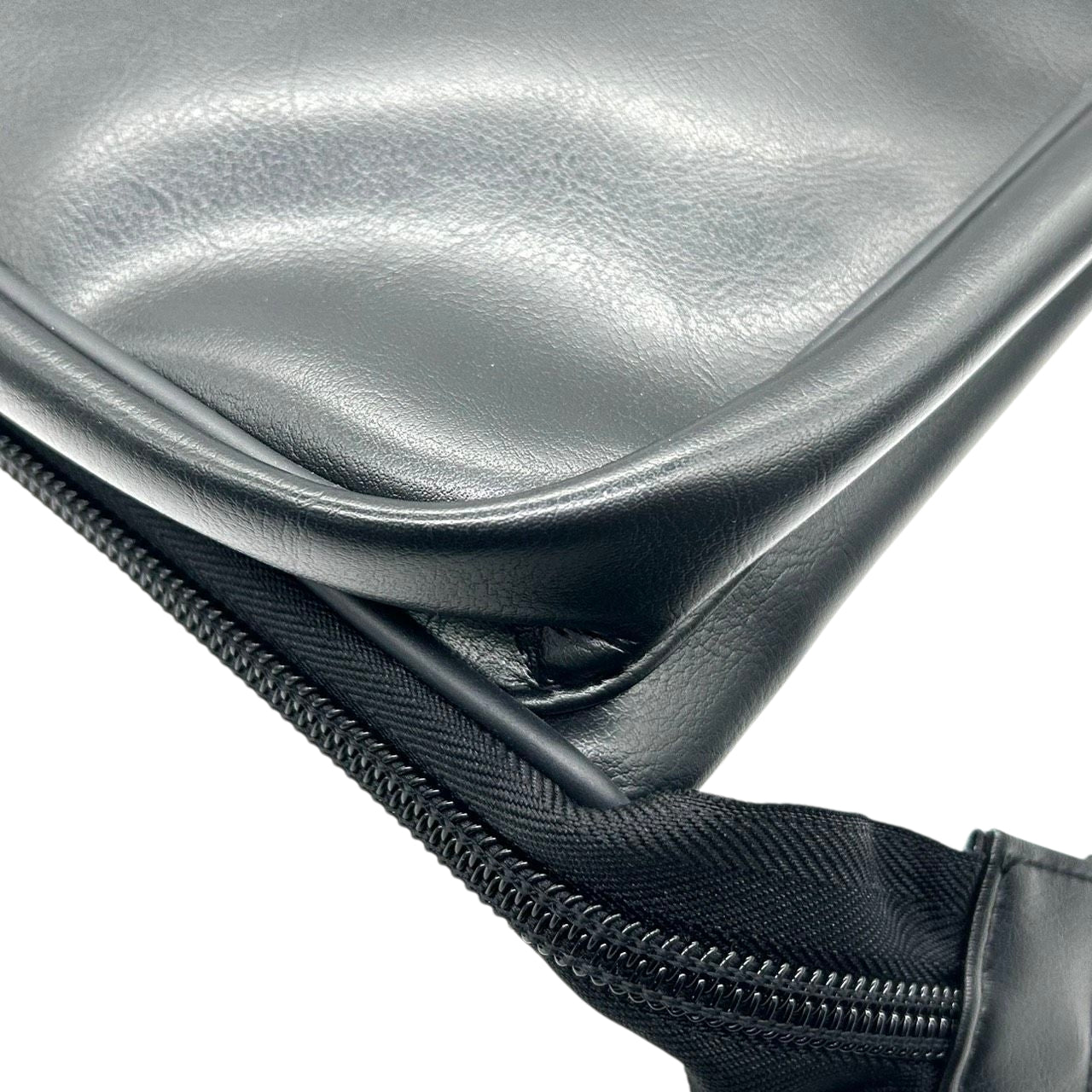 【美品】ケーシーズ KC's スティックバック 3WAY リュック デイパック ショルダーバッグ ビジネスバッグ ブリーフケース 斜め掛け可 A4収納 レザー 本革 ブラック 黒 メンズ バイカー ライダース 日本製 X3