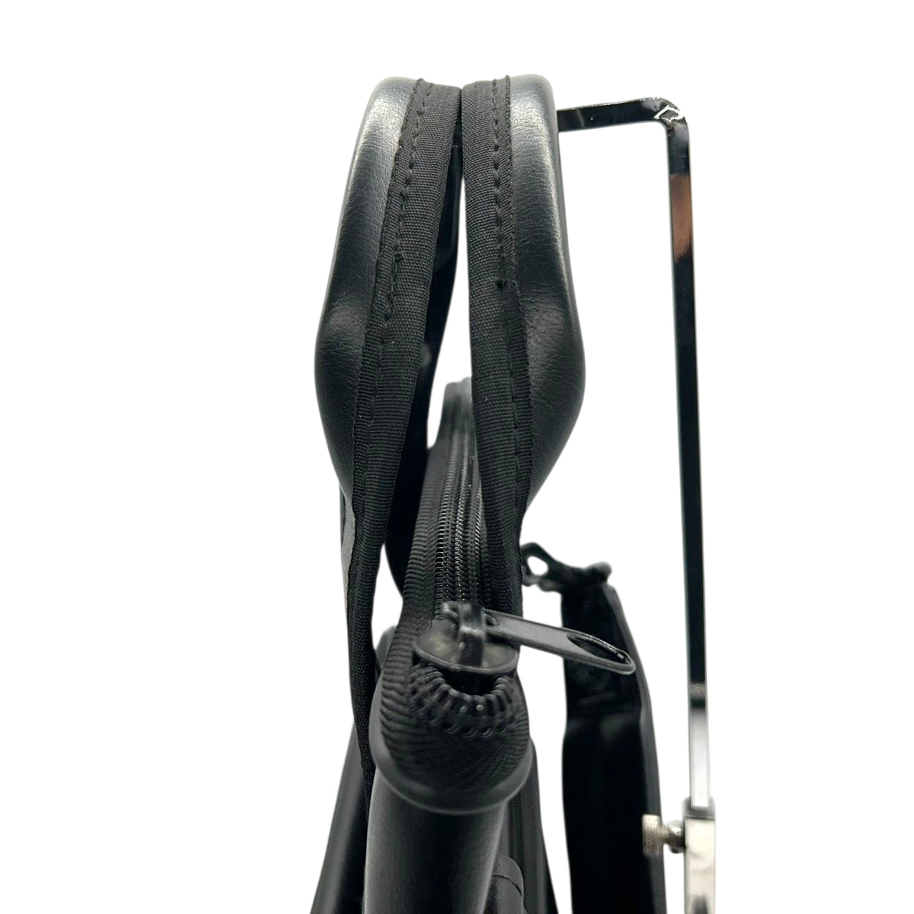 【美品】ケーシーズ KC's スティックバック 3WAY リュック デイパック ショルダーバッグ ビジネスバッグ ブリーフケース 斜め掛け可 A4収納 レザー 本革 ブラック 黒 メンズ バイカー ライダース 日本製 X3