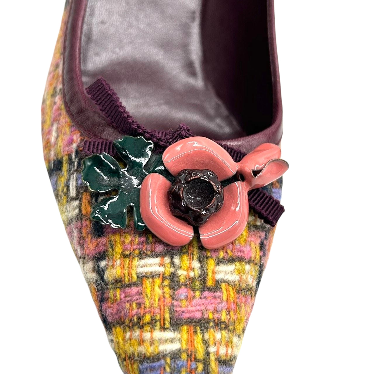 ミュウミュウ MIU MIU パンプス ポインテッドトゥ ツイード フラワーモチーフ 花飾り レザー マルチカラー ボルドー 35 1/2 22.5cm イタリア製 ハイヒール エレガント フェミニン パーティ ドレスシューズ レディース CT1