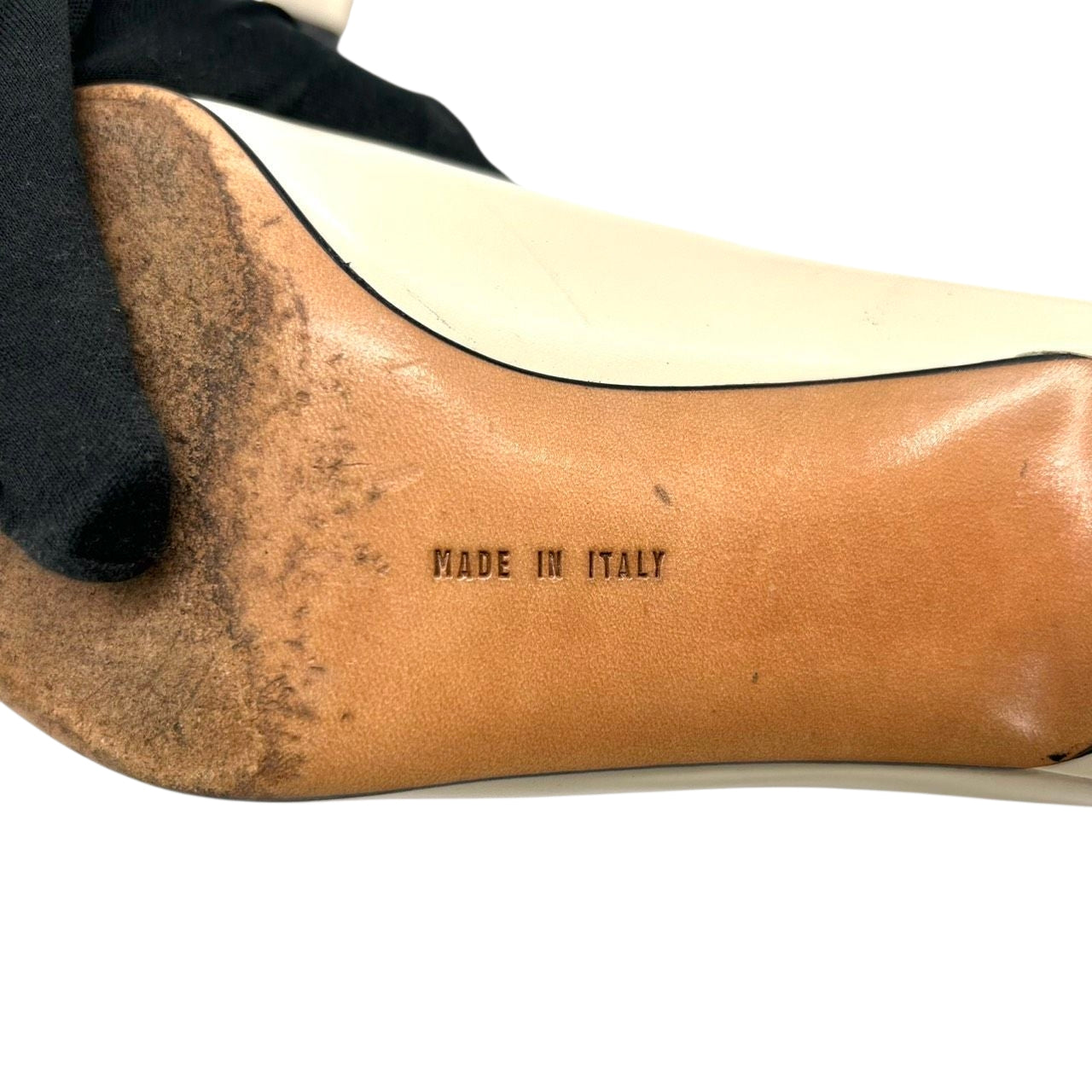 フェラガモ パンプス ヴァラ スクエアバックル バイカラー レザー ベージュ ブラック 5D 22cm イタリア製 キャップトゥ ハイヒール レディース エレガント クラシック フォーマル オフィス ビジネス ヴィンテージ CT1