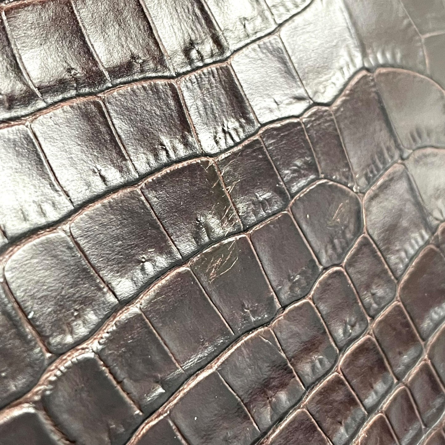 美品 Salvatore Ferragamo サルヴァトーレフェラガモ トートバッグ ハンドバッグ ヴァラ クロコ型押し 茶 ブラウン ゴールド金具 ワンショルダー 肩掛け可 ヴィンテージ レディース B