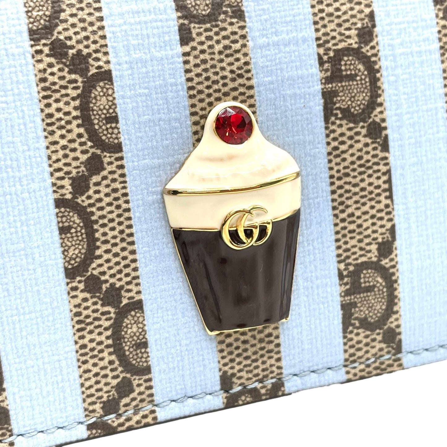 【新品同様】 GUCCI グッチ GGスプリーム アイスクリーム 二つ折り財布 コンパクトウォレット ベージュ×ライトブルー PVC レザー レディース 701489 M2