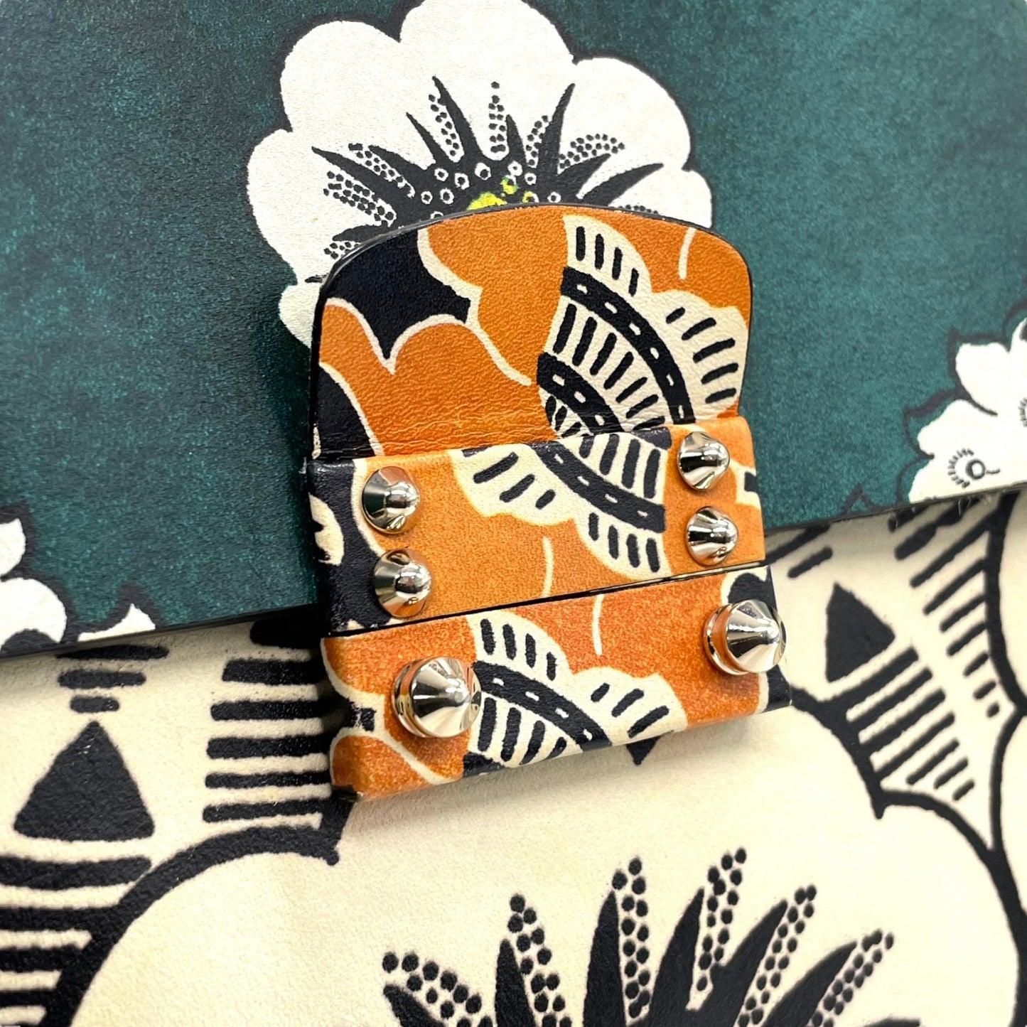 希少 美品 VALENTINO GARAVANI ヴァレンティノ・ガラヴァーニ ハンドバッグ フローラルプリント マイム シングルハンドル グリーン系 マルチカラー レザー シルバー金具 レディース D