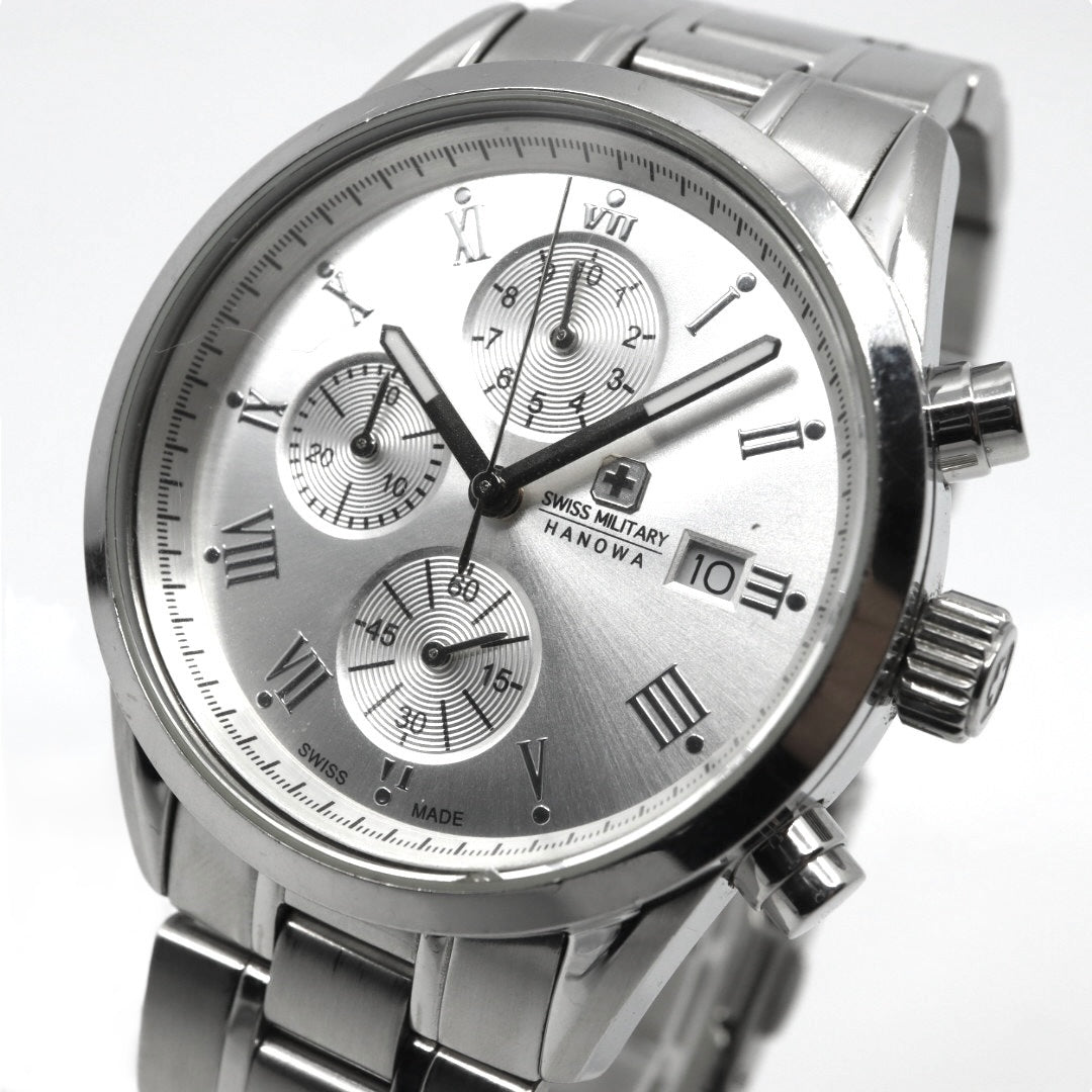 【電池交換済】スイスミリタリー ハノワ 腕時計 06-5219 クロノグラフ メンズ クオーツ シルバー文字盤 デイト表示 アナログ ローマンインデックス ビジネス カジュアル スポーツ エレガント スイス製 クリーニング済み G3