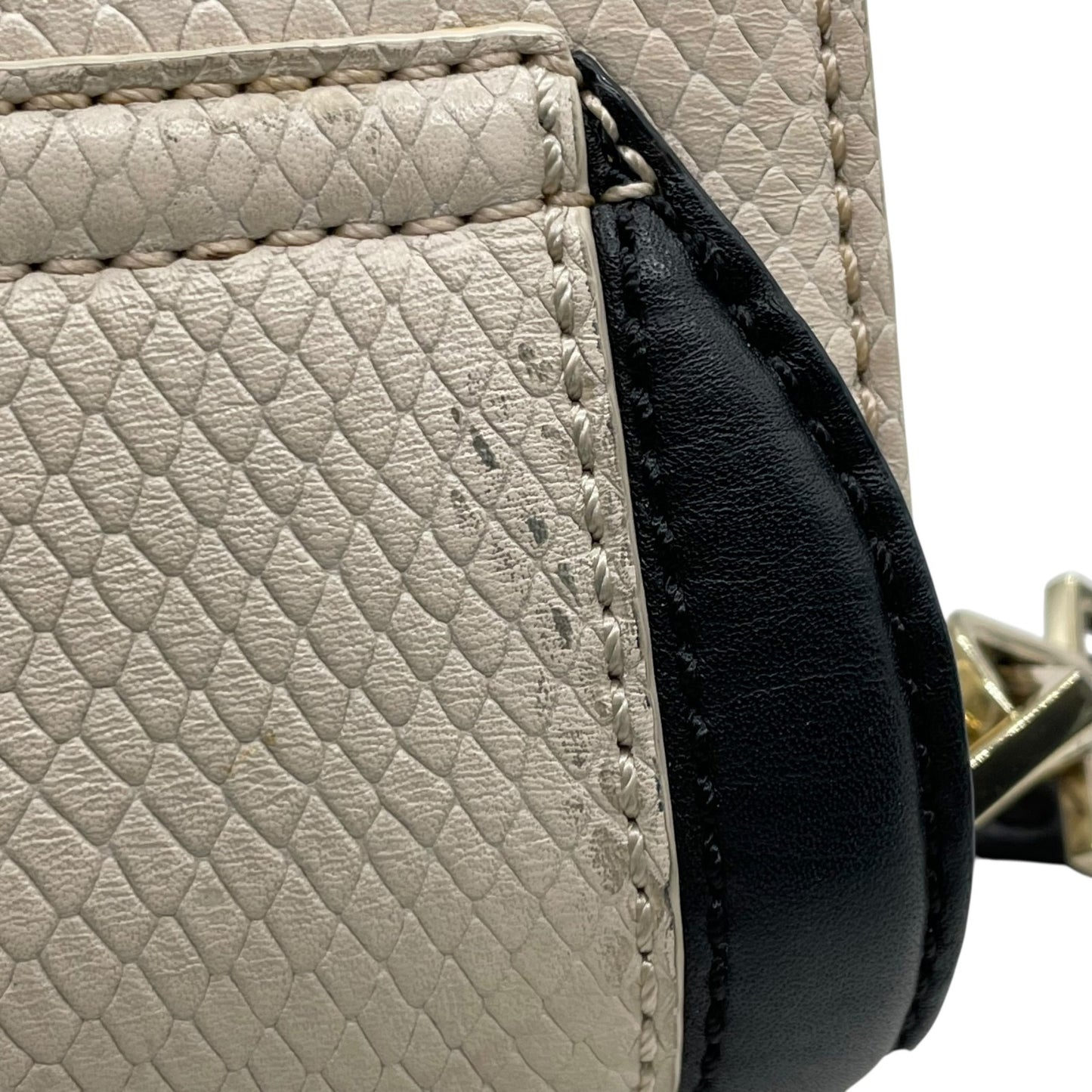 ケイトスペード Kate Spade 2WAY ショルダーバッグ 型押し レザー ホワイト 白 ブラック 黒 バイカラー 上品 レディース S81