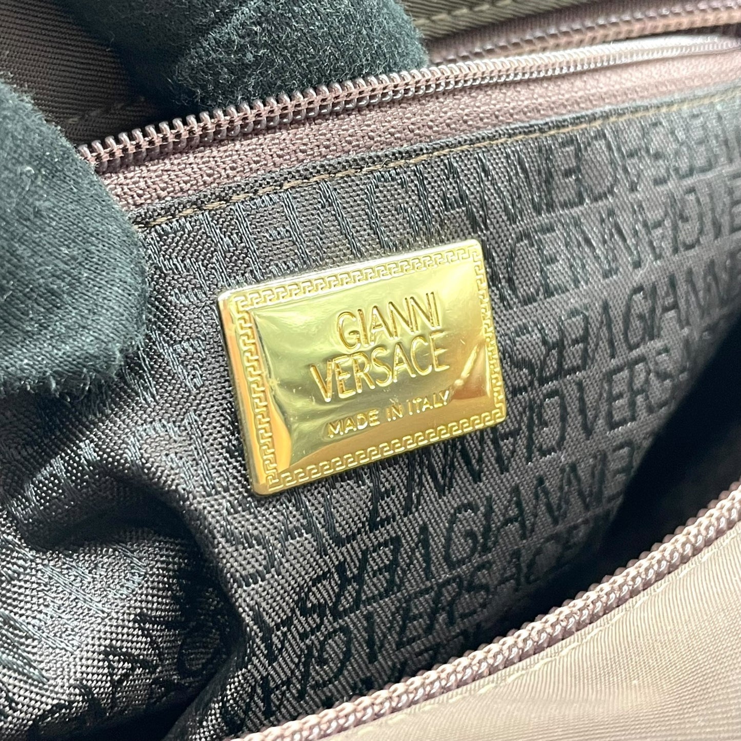 極美品 VERSACE ヴェルサーチェ トートバッグ メデューサ　ショルダーバッグ ナイロン パテントレザー 茶 ダークブラウン ゴールド金具 メデューサ 肩掛け可 レディース A