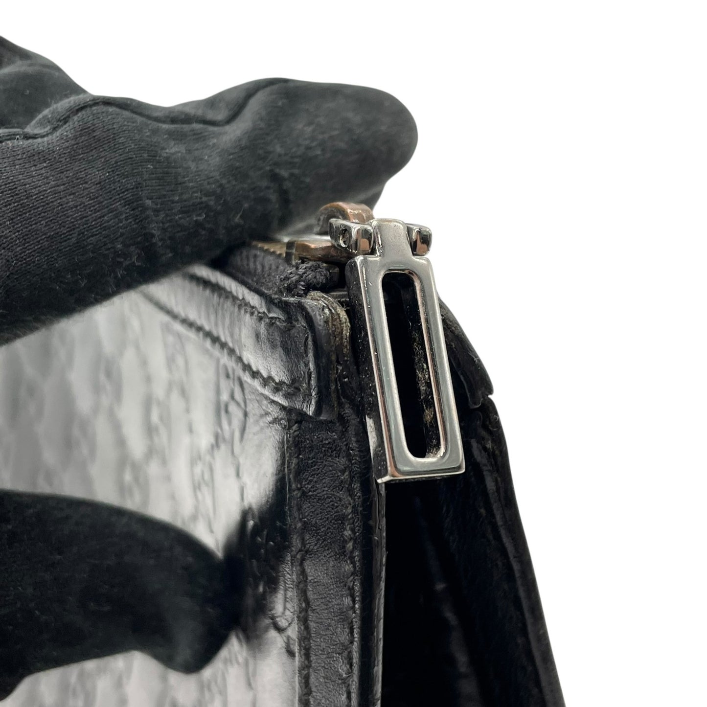 Authentic GUCCI Guccissima GG Clutch Bag Black Leather Silver Hardware With Strap