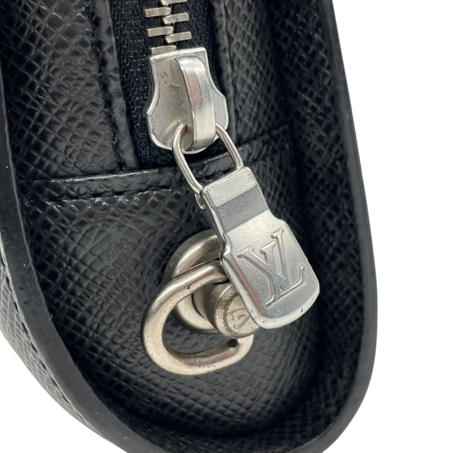 美品 Louis Vuitton ルイヴィトン M30182 タイガ バイカル セカンドバッグ レザー 黒 ブラック メンズ K3