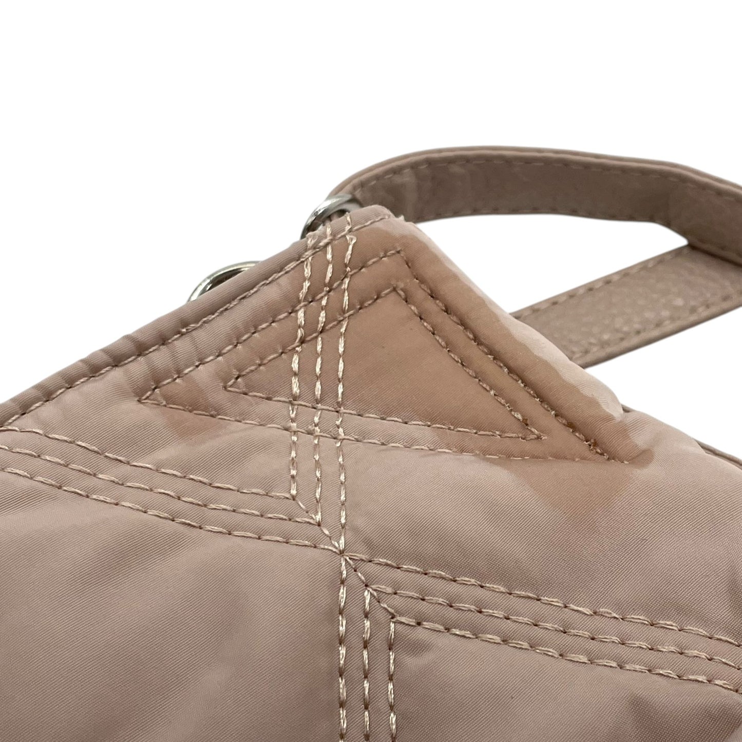 ダイアナ DIANA キルティング ショルダーバッグ ベージュ ナイロン トート 2WAY A4収納可 上品 T2