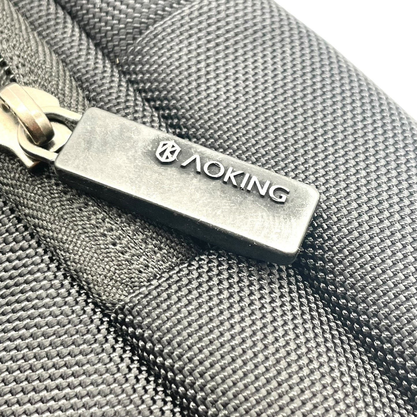 アオキング AOKING ショルダーバッグ ボディバッグ 黒 ブラック ナイロン 撥水 多機能 PC収納 メンズ S83