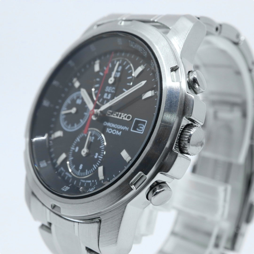極美品 SEIKO セイコー 腕時計 クロノグラフ 7T92-0BF0 メンズ クオーツ 100M防水 ブラックダイヤル シルバー デイト タキメーター スポーツ ビジネス カジュアル 日本製ムーブメント クリーニング済み G4