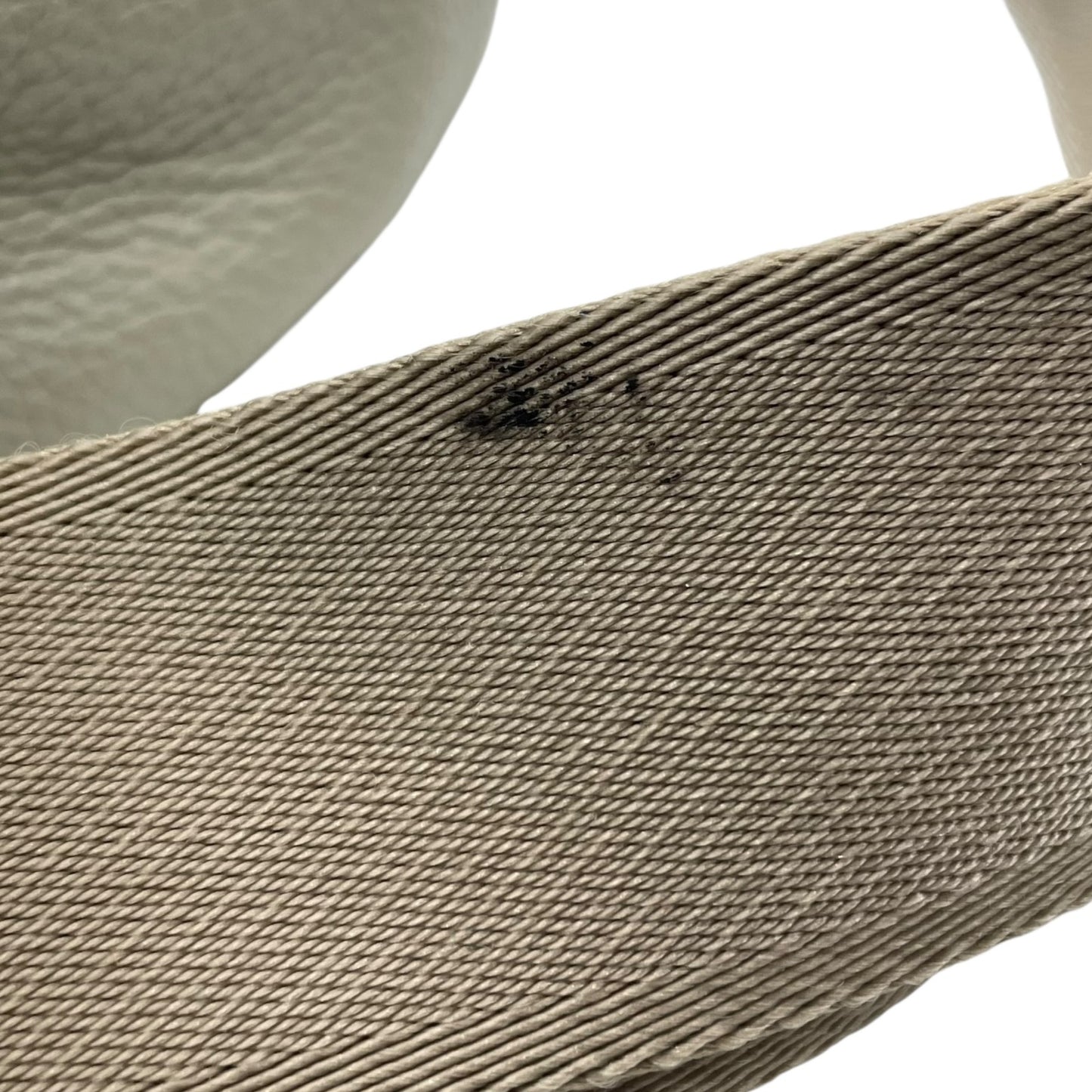 フルラ FURLA ショルダーバッグ クロスボディ グレインレザー ベージュグレー 金 ゴールド金具 レディース S18