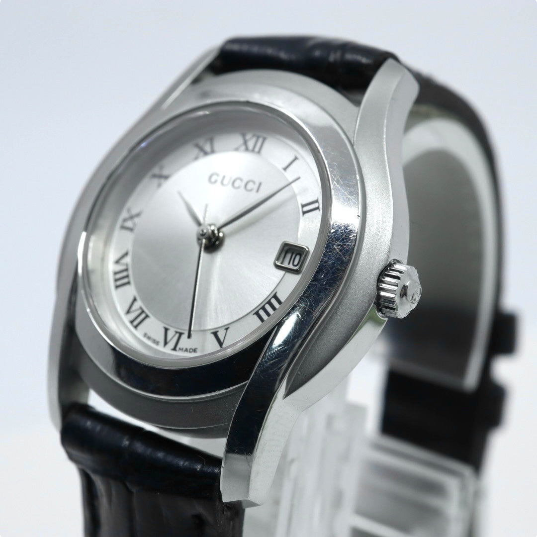極美品 電池交換済 新品ベルト　グッチ GUCCI 5500L 腕時計 レディースウォッチ クォーツ シルバー文字盤 ローマンインデックス デイト表示 ステンレススチール レザーベルト クラシック エレガント ドレスウォッチ 稼働品 G3