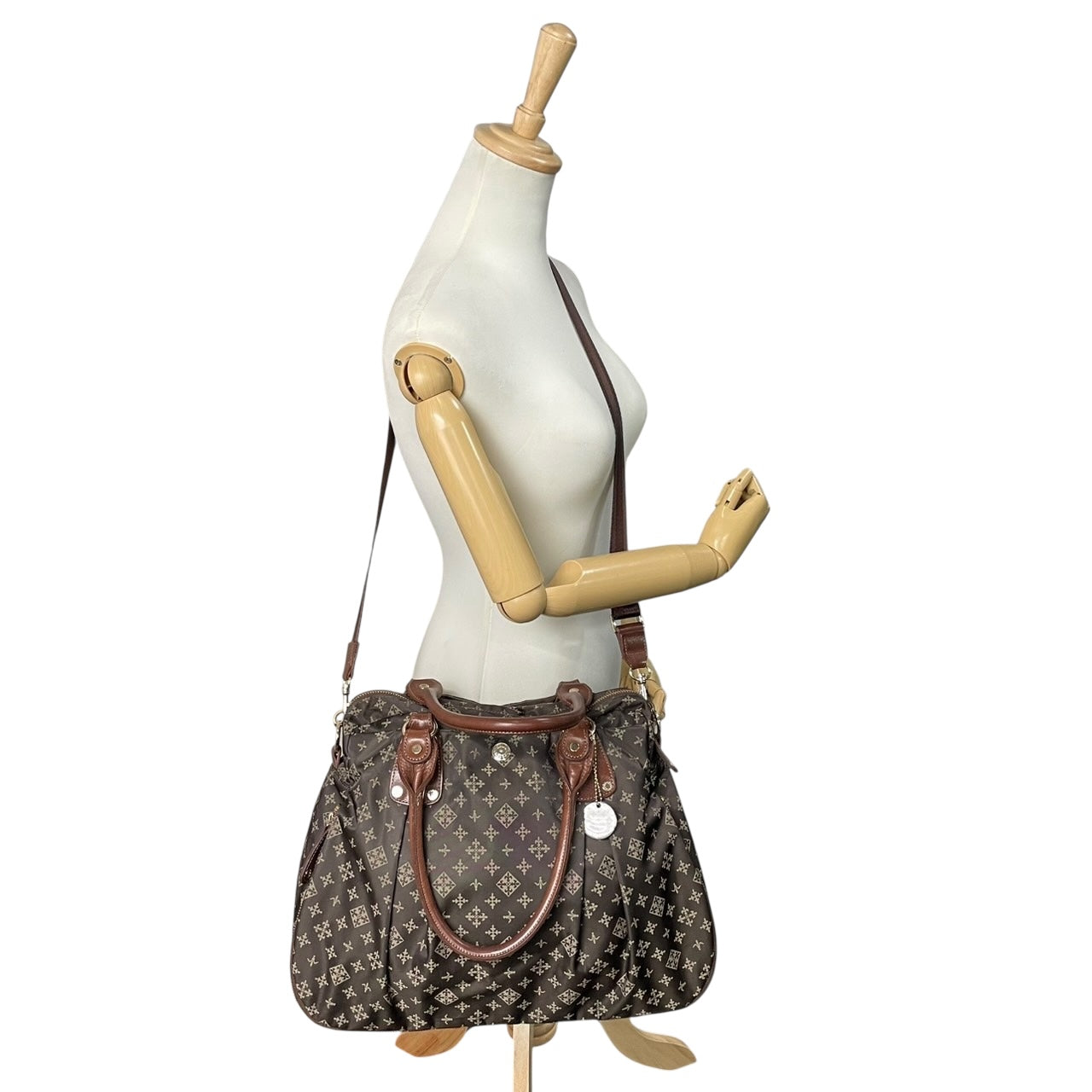 ラシット　ボストンバッグ　茶　モノグラム　A4収納　ナイロン　ワンショル　s3　2way　トートバッグ　ハンドバッグ　ショルダーバッグ　斜め掛け可　肩掛け可　肩かけ可　ブラウン　レザー　本革　ゴールド金具　チャーム付き　russet