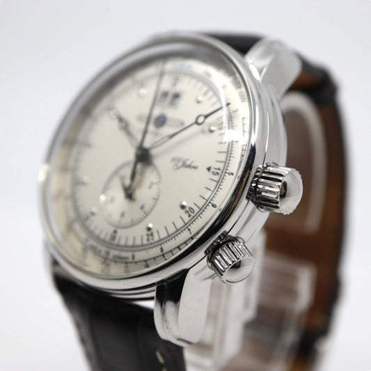 【極美品/電池交換済】 ZEPPELIN ツェッペリン 100周年記念モデル 7640-1 腕時計 メンズ クロノグラフ ビッグデイト アイボリー文字盤 ブラウンレザー ドイツ製 パイロットウォッチ クラシック エレガント アナログ クォーツ 稼働品 G2