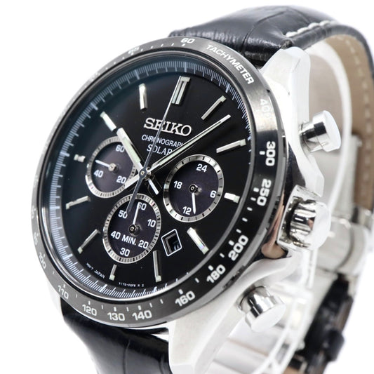 【新品同様/稼働品】セイコー SEIKO クロノグラフ V175-0FA0 メンズ腕時計 ソーラー アナログ ブラック文字盤 型押しレザーベルト タキメーター 10気圧防水 サファイアクリスタル ビジネス スポーティ エレガント クリーニング済 G7