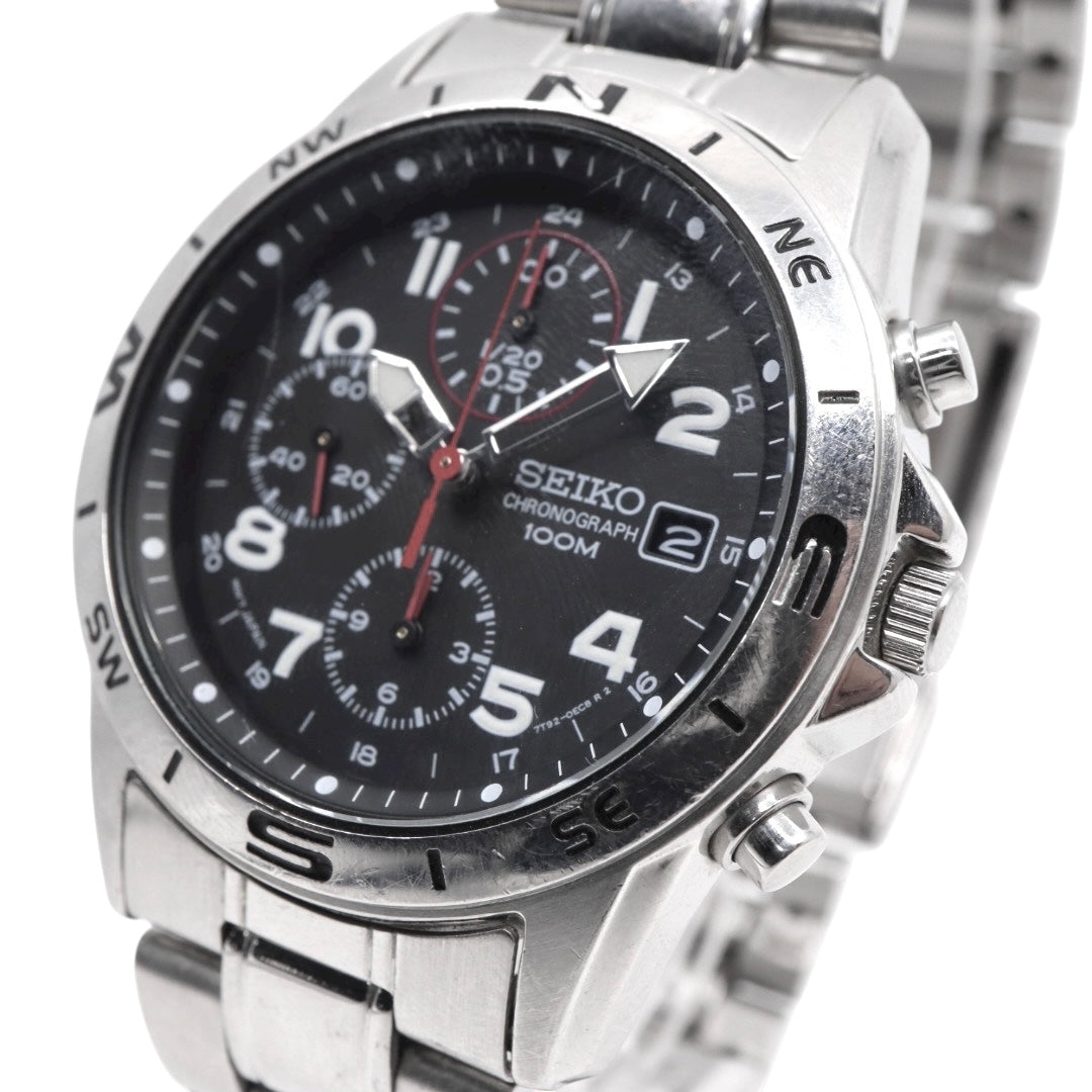 【美品/電池交換済】セイコー クロノグラフ 7T92-0DX0 腕時計 メンズ 100M防水 クオーツ ステンレス ブラック文字盤 シルバー アナログ デイト表示 方位計 スポーツウォッチ ビジネス カジュアル ファッション G10