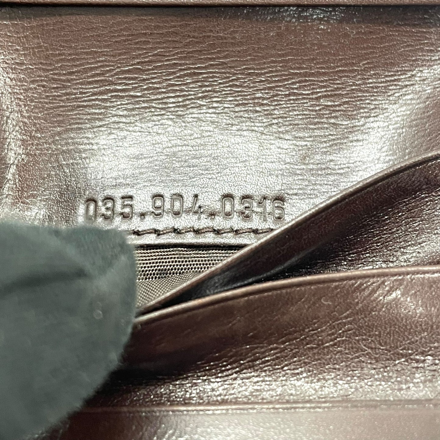 美品 GUCCI グッチ レザー 二つ折り財布 ボルドー ブラウン ゴールド金具 インターロッキング 035-904 ヴィンテージ レディース オールドグッチ M4