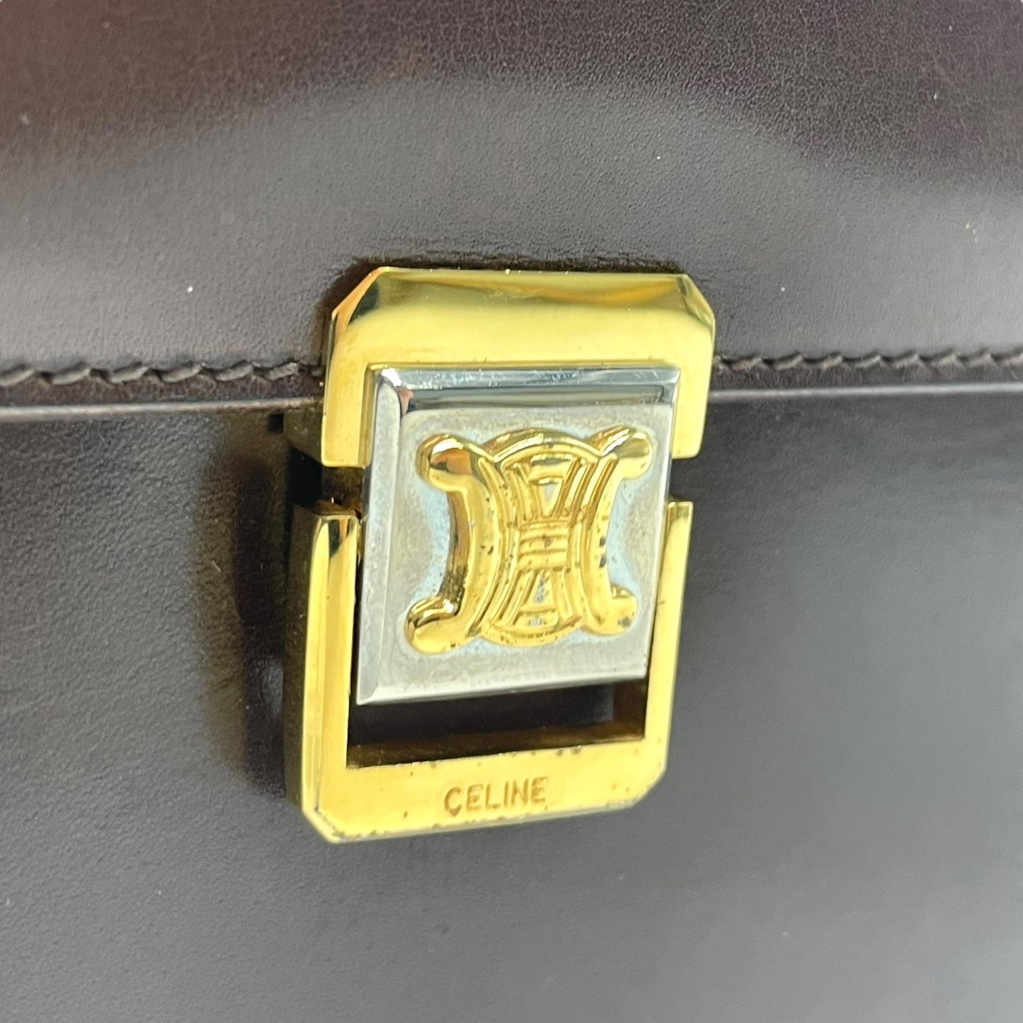 美品 CELINE セリーヌ ハンドバッグ ヴィンテージ 茶 ブラウン レザー ゴールド金具 トップハンドル 手提げ フラップ開閉 ロゴ トリオンフ レディース C