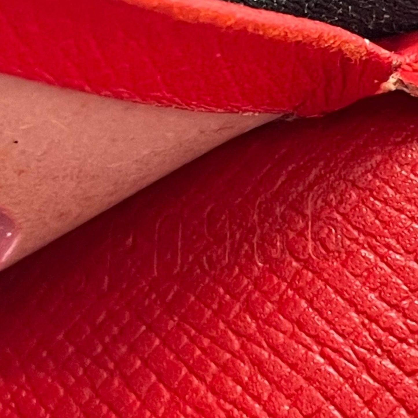 LOUIS VUITTON ルイヴィトン エピ ポルト 2 カルト ヴェルティカル M6320E 二つ折りパスケース 定期入れ カードケース 赤 レッド レザー メンズ レディース W3