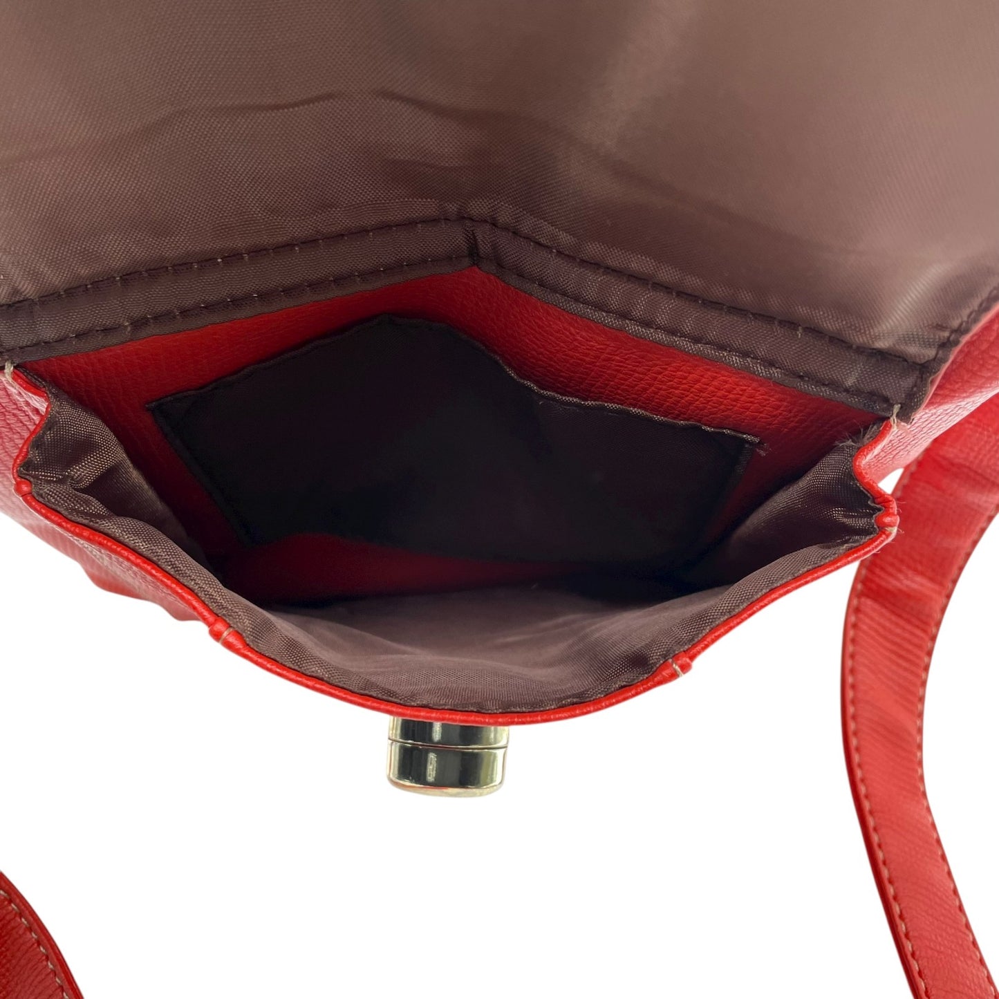 モノコムサ MONO COMME CA ショルダーバッグ レッド レザー フラップポケット付き スタイリッシュ T2