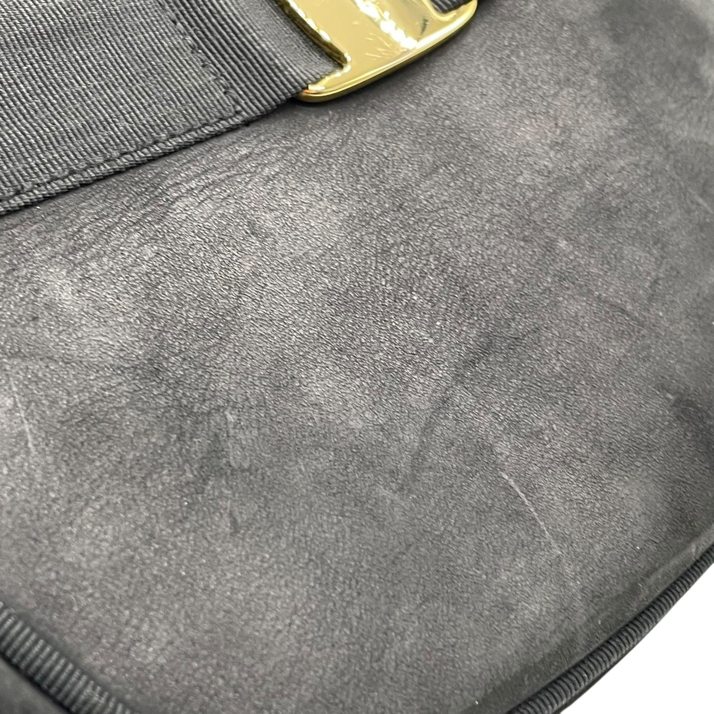 サルヴァトーレ フェラガモ Salvatore Ferragamo ヴァラリボン ショルダーバッグ スエード 黒 ブラック 金金具 ゴールド金具 ヴィンテージ C6