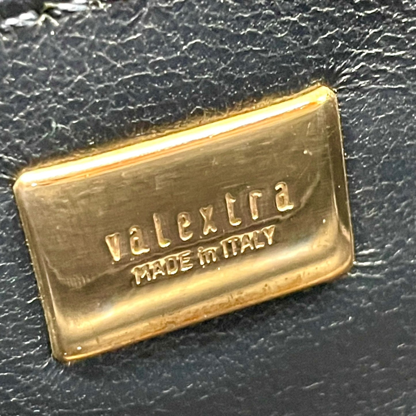 未使用級 極 美品 ヴァレクストラ Valextra ハンドバッグ ミニ レザー ネイビー 紺 金金具 ゴールド金具 イタリア製 上品 B