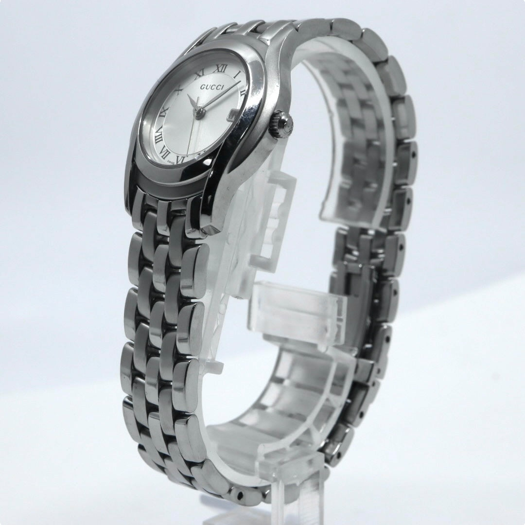 【電池交換済／クリーニング済】グッチ GUCCI 5500L 腕時計 レディースウォッチ クォーツ シルバー文字盤 ローマンインデックス デイト表示 ステンレススチール クラシック エレガント ドレスウォッチ ビジネス 稼働品 G3