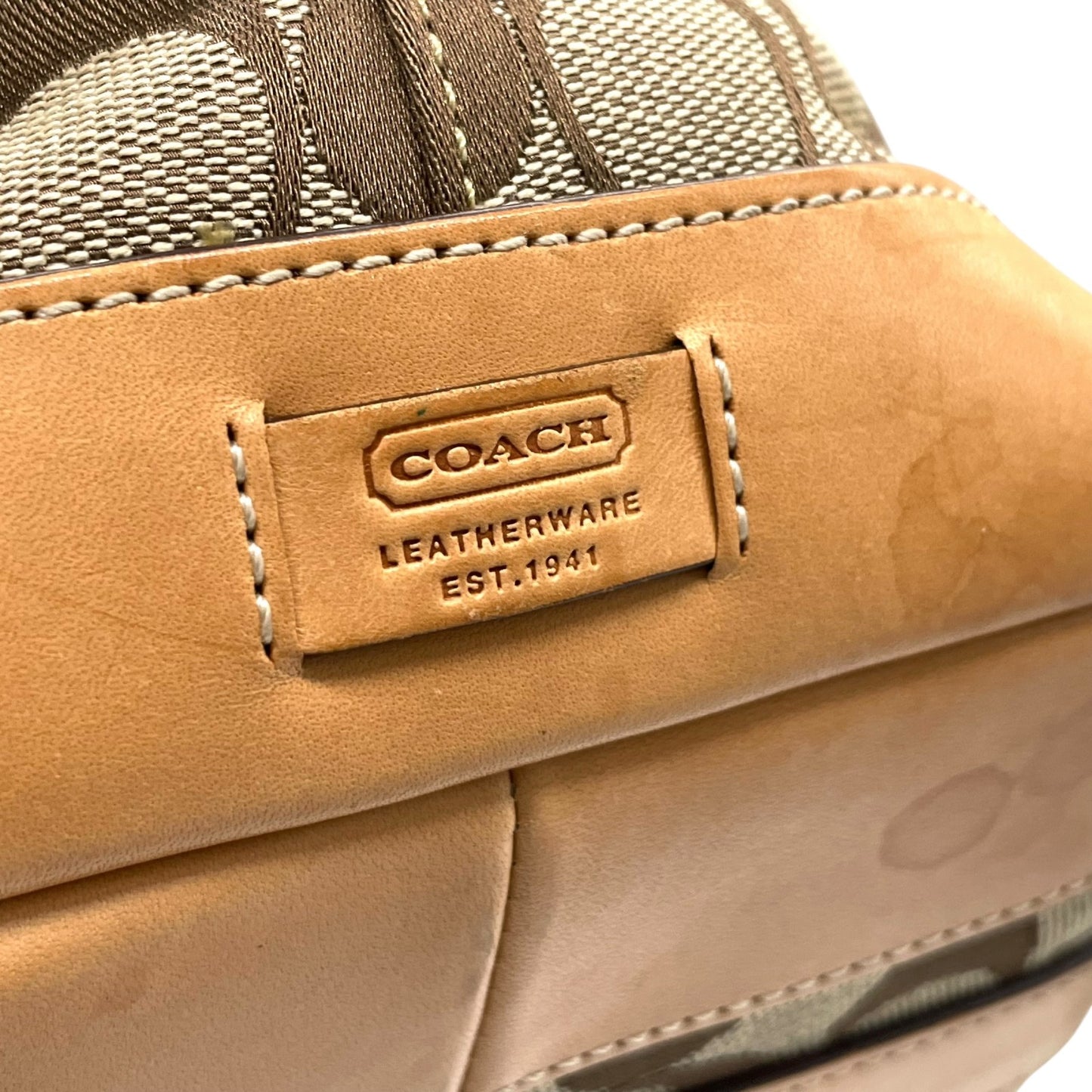 COACH コーチ シグネチャー キャンバス トートバッグ レザー 茶 ブラウン ベージュ シルバー金具 肩掛け可 ファスナー開閉 レディース S11