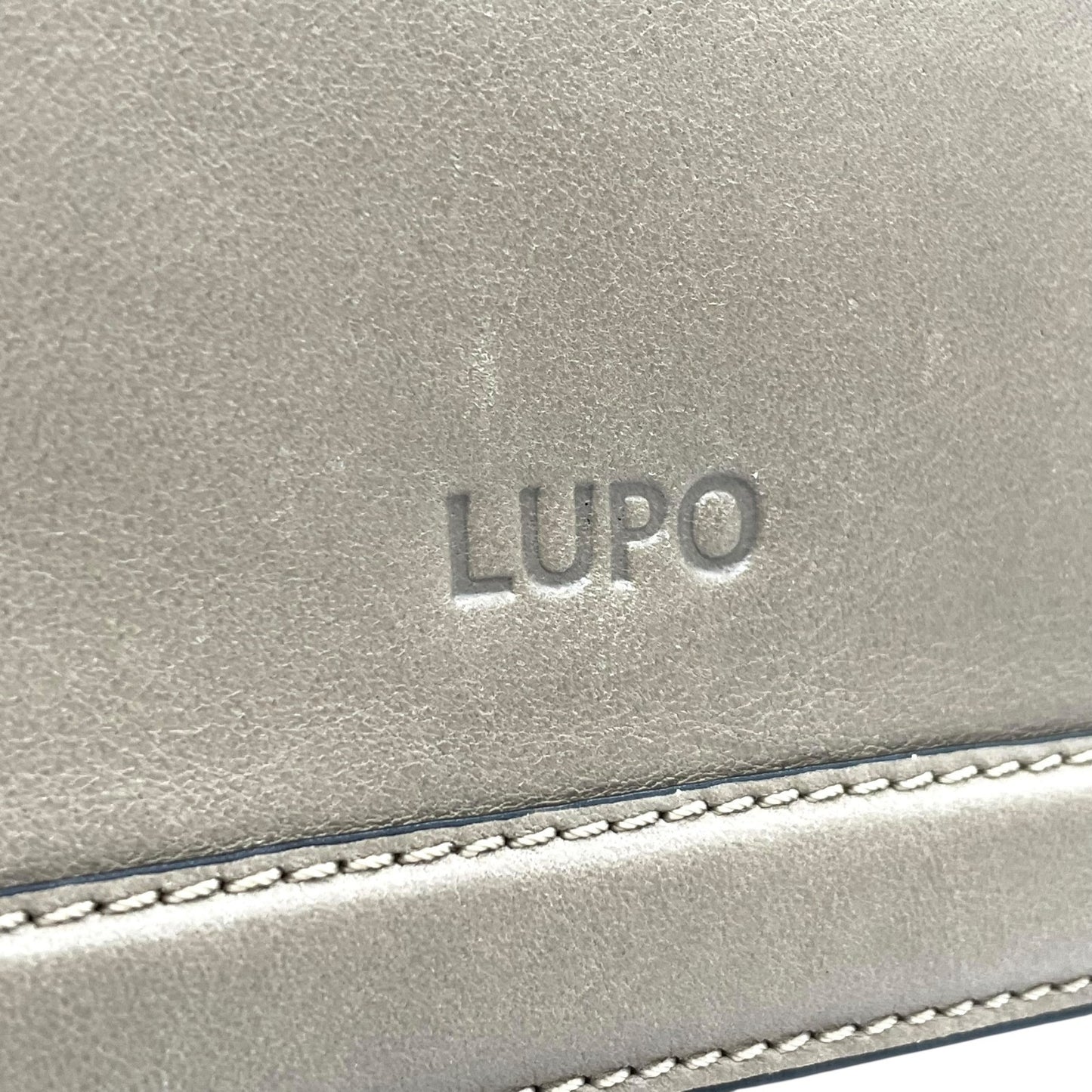 美品 ルポ LUPO ハンドバッグ グレージュ ベージュ レザー ショルダーストラップ付 肩掛け 2WAY フラップデザイン 上品カラー C6
