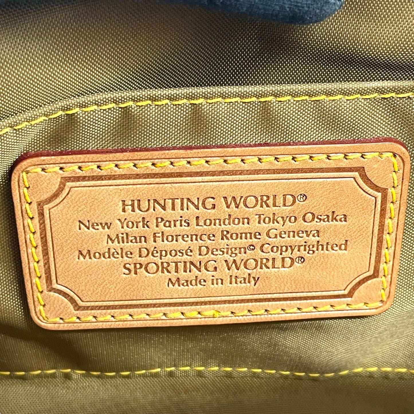 ハンティングワールド HUNTING WORLD ショルダーバッグ ブラウン 茶色 ロングハンドル レザー ロゴ型押し ミニバッグ 斜め掛け可能 メンズ レディース U17