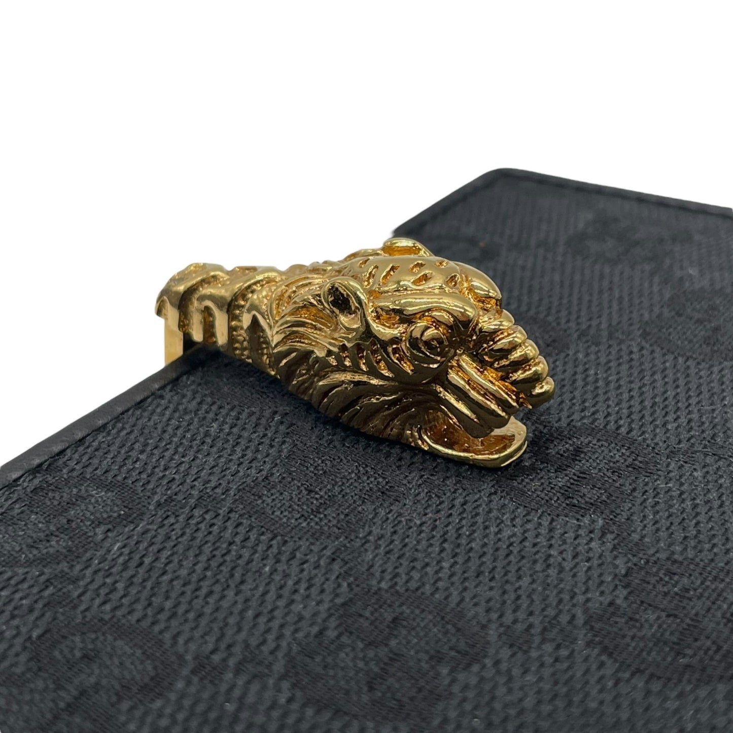 【美品】GUCCI グッチ GGキャンバス タイガーヘッド 二つ折り財布 コンパクトウォレット GG柄 虎 キャンバス レザー ブラック ゴールド金具 ヴィンテージ レディース M2
