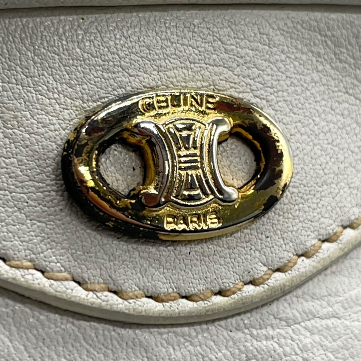 Authentic CELINE White Leather Shoulder Bag Trionf Camera Bag Gold Hardware Vintage Women's