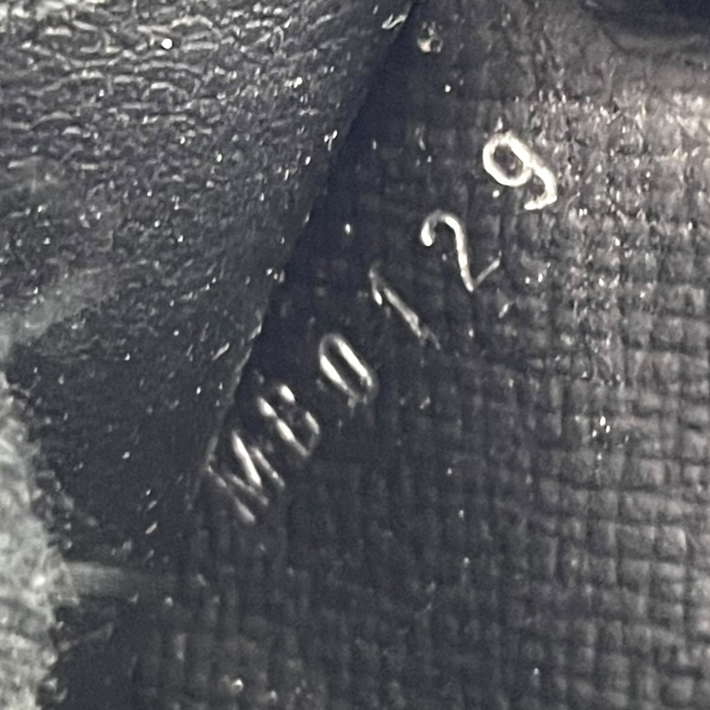 LOUIS VUITTON ルイヴィトン タイガ ポルトフォイユ･ブラザ 二つ折り 長財布 M30501 レザー 黒 ブラック シルバー金具 メンズ W5