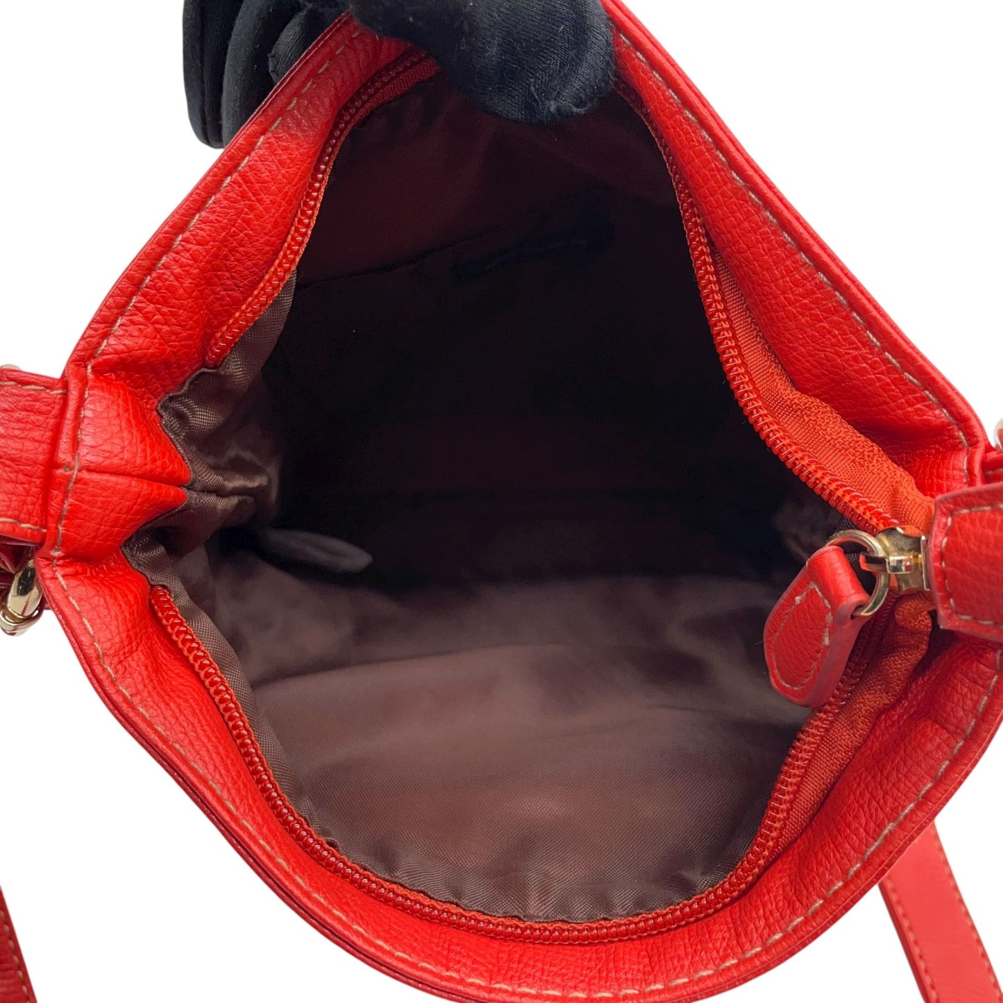 モノコムサ MONO COMME CA ショルダーバッグ レッド レザー フラップポケット付き スタイリッシュ T2