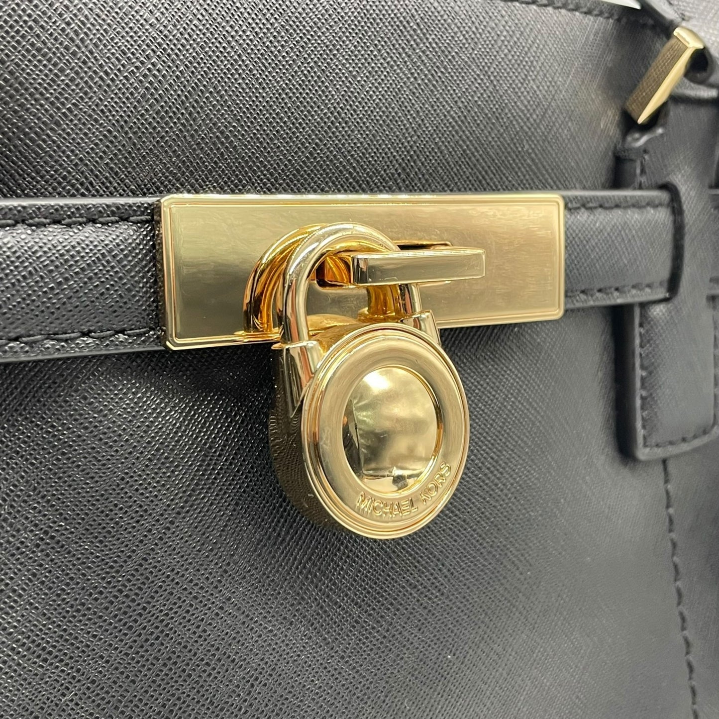 美品 マイケルコース MICHAEL KORS ハミルトン 2WAY ハンドバッグ ショルダーバッグ 黒 ブラック 金 ゴールド レザー S29