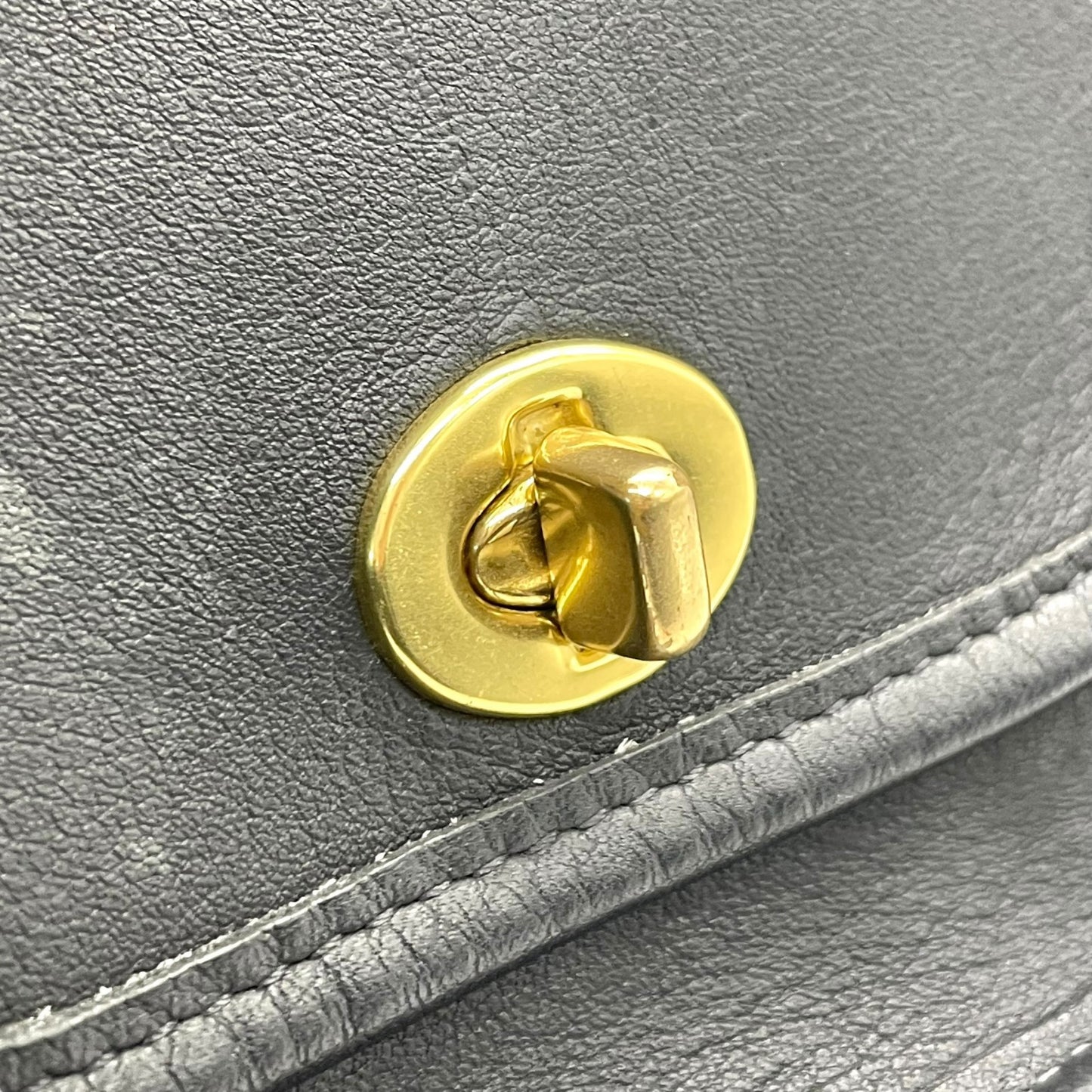 美品 希少 コーチ COACH オールドコーチ ターンロック ショルダーバッグ 9934 黒 ブラック レザー USA製 ヴィンテージ Z2