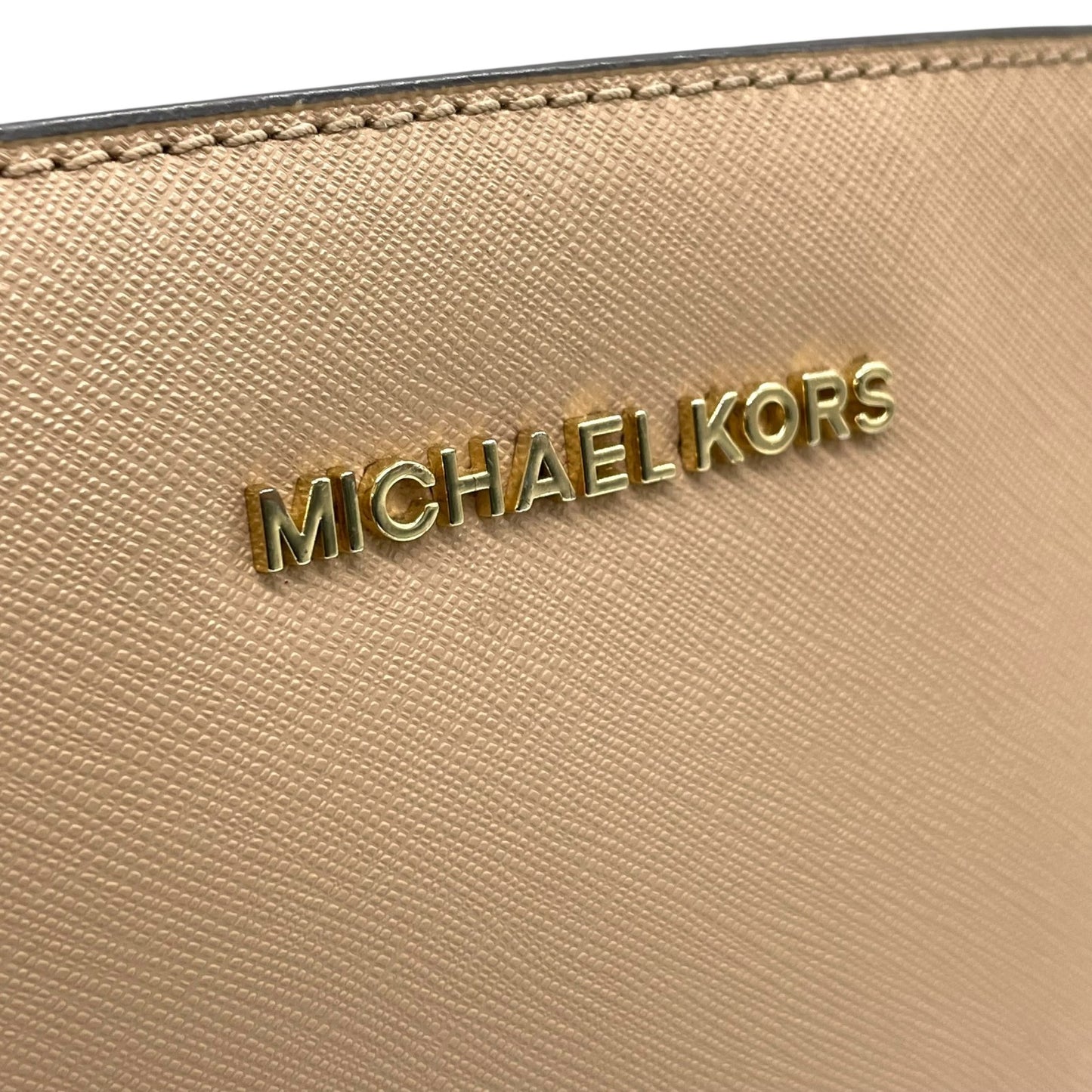 マイケルコース MICHAEL KORS ショルダーバッグ ベージュ レザー ゴールド金具 ロゴ 斜め掛け可 ファスナー開閉 レディース S98