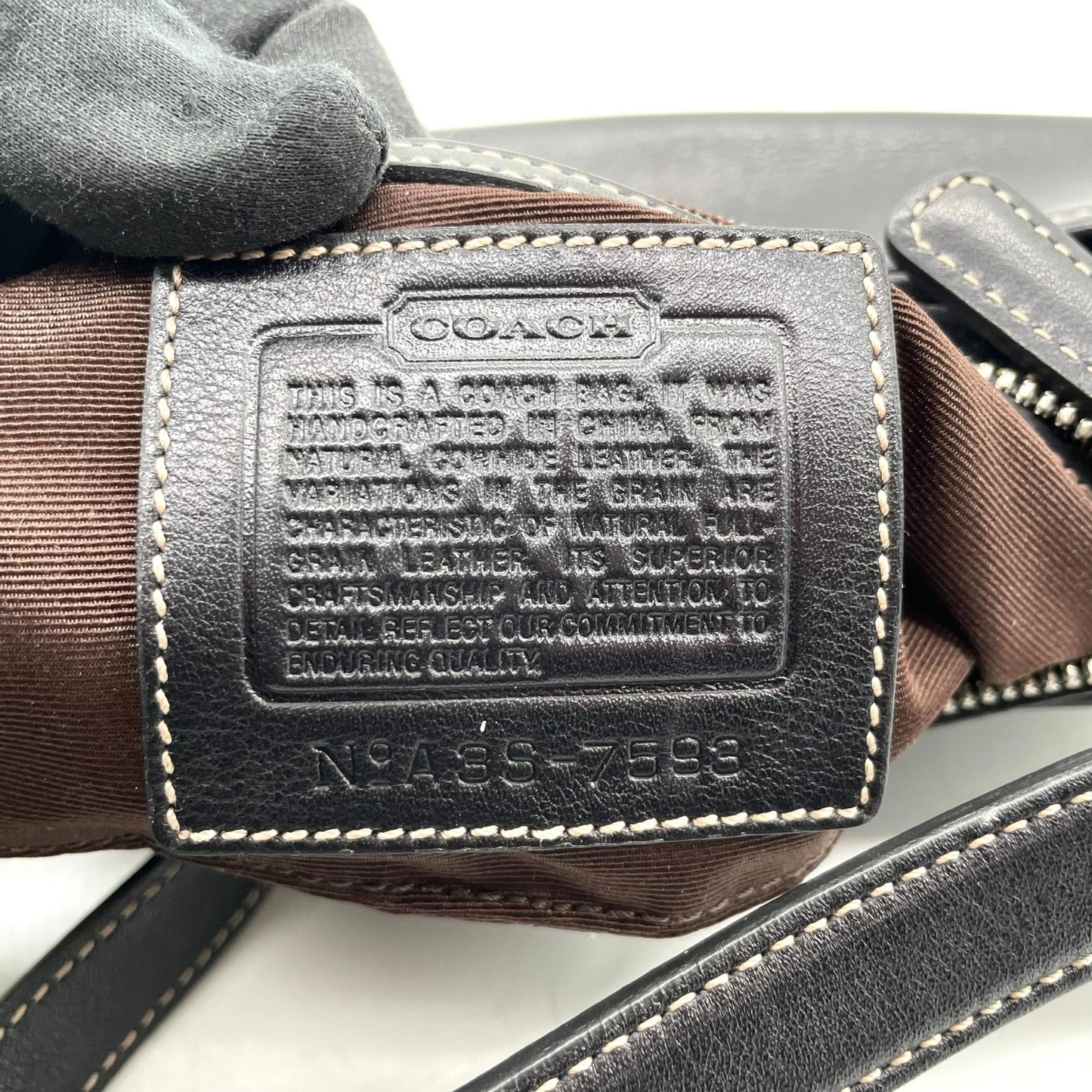 コーチ COACH レザー ワンショルダー バッグ 7593 ホーボー 黒 ブラック シルバー金具 ロゴチャーム付き シンプル 高級感 レディース U17