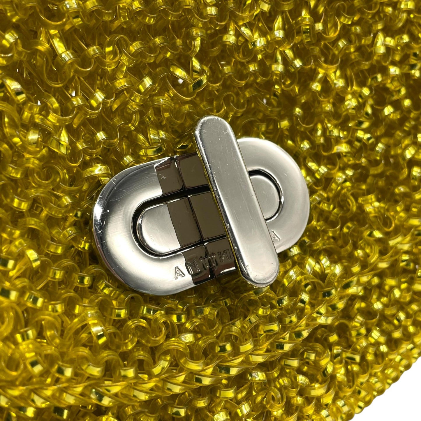 【美品】ANTEPRIMA アンテプリマ ワイヤーバッグ ワイヤーショルダー バッグ イエロー ワンショルダー きらめき 手編み 立体デザイン K10