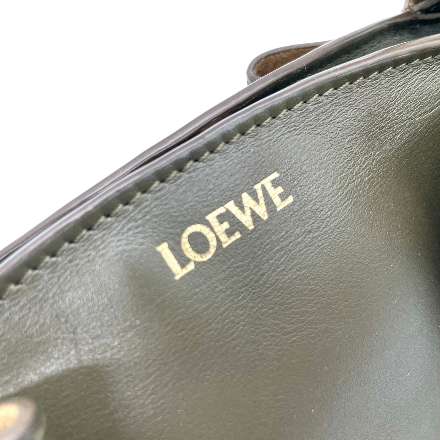 極 美品 未使用級 LOEWE ロエベ Paseo スモール レザー 2WAY ショルダーバッグ ハンドバッグ カーキ グリーンベージュ 上品 軽量