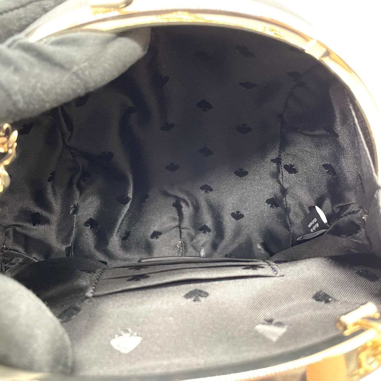 激レア 極美品 Kate Spade ケイトスペード Ladybug 3D てんとう虫 ショルダーバッグ クロスボディ 赤 レッド 黒 ブラック レザー ゴールド金具 チェーンショルダー レディース K8