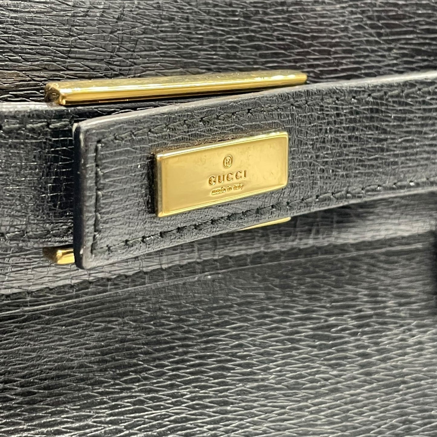 美品 GUCCI グッチ レザー ビジネスバッグ ブラック ゴールド金具 A4収納可 ハンドバッグ メンズ レディース 正規品 D