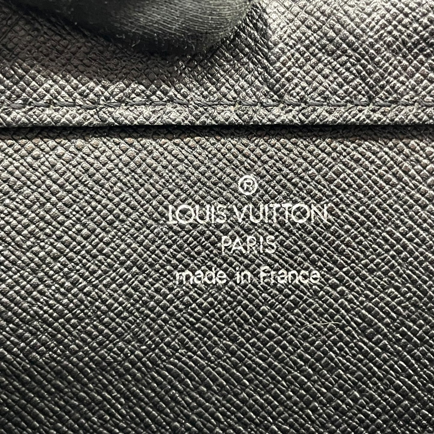 美品 Louis Vuitton ルイヴィトン M30182 タイガ バイカル セカンドバッグ レザー 黒 ブラック メンズ K3