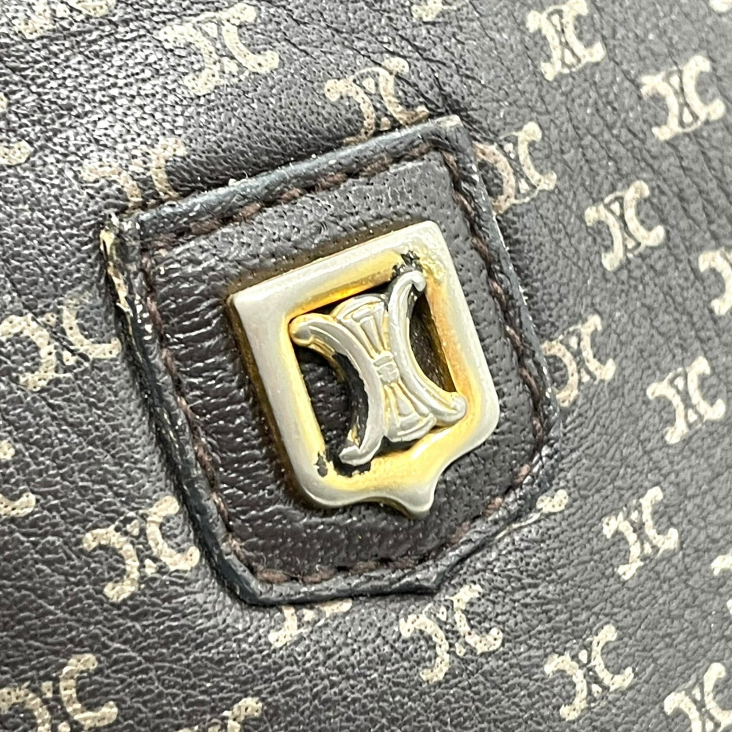 CELINE オールドセリーヌ マカダム柄 トリオンフ ショルダーバッグ 茶 ブラウン レザー ゴールド金具 斜め掛け可 ミニバッグ ポシェット レディース ヴィンテージ B1