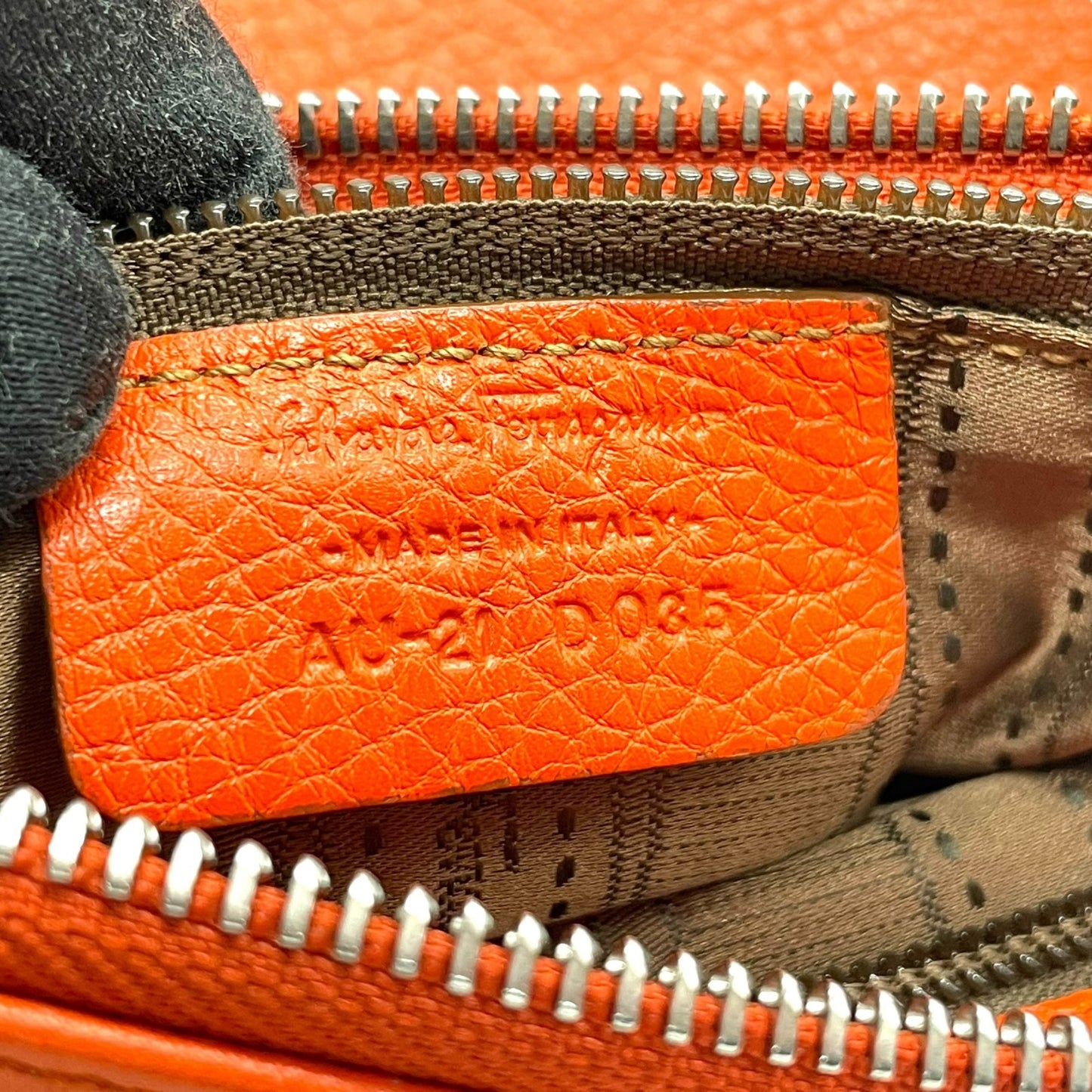 希少色 極美品 Salvatore Ferragamo フェラガモ ガンチーニ ショルダーバッグ ハンドバッグ ワンショルダー オレンジ レザー 本革 シボ革 チャーム Y2K 00s K8