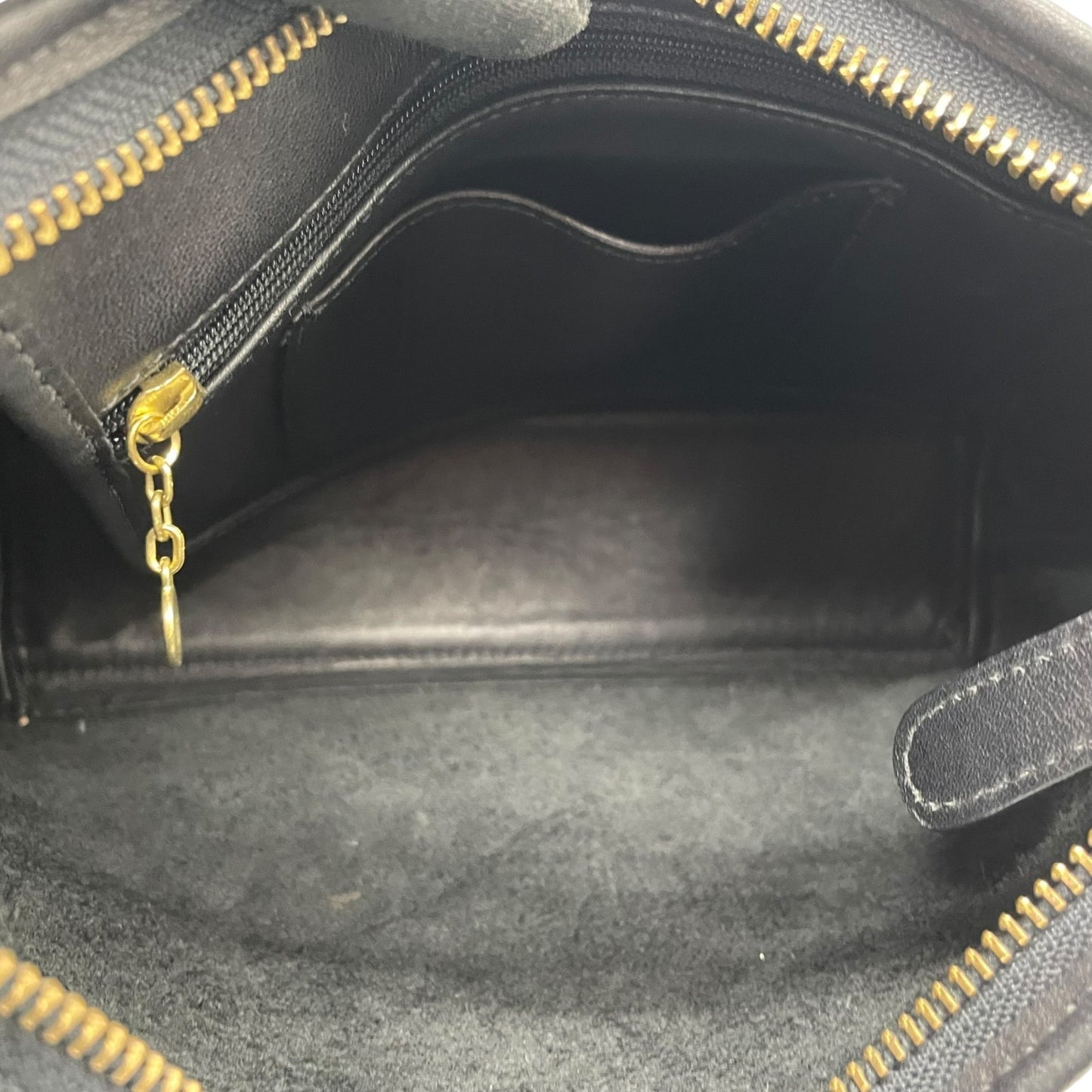 COACH OLD オールドコーチ 黒 ブラック ショルダーバッグ クロスボディ 斜め掛け ワンショルダーバッグ 肩掛け サコッシュ ポシェット オールレザー Vintage ヴィンテージ オールド 廃盤 稀少 9136 B1