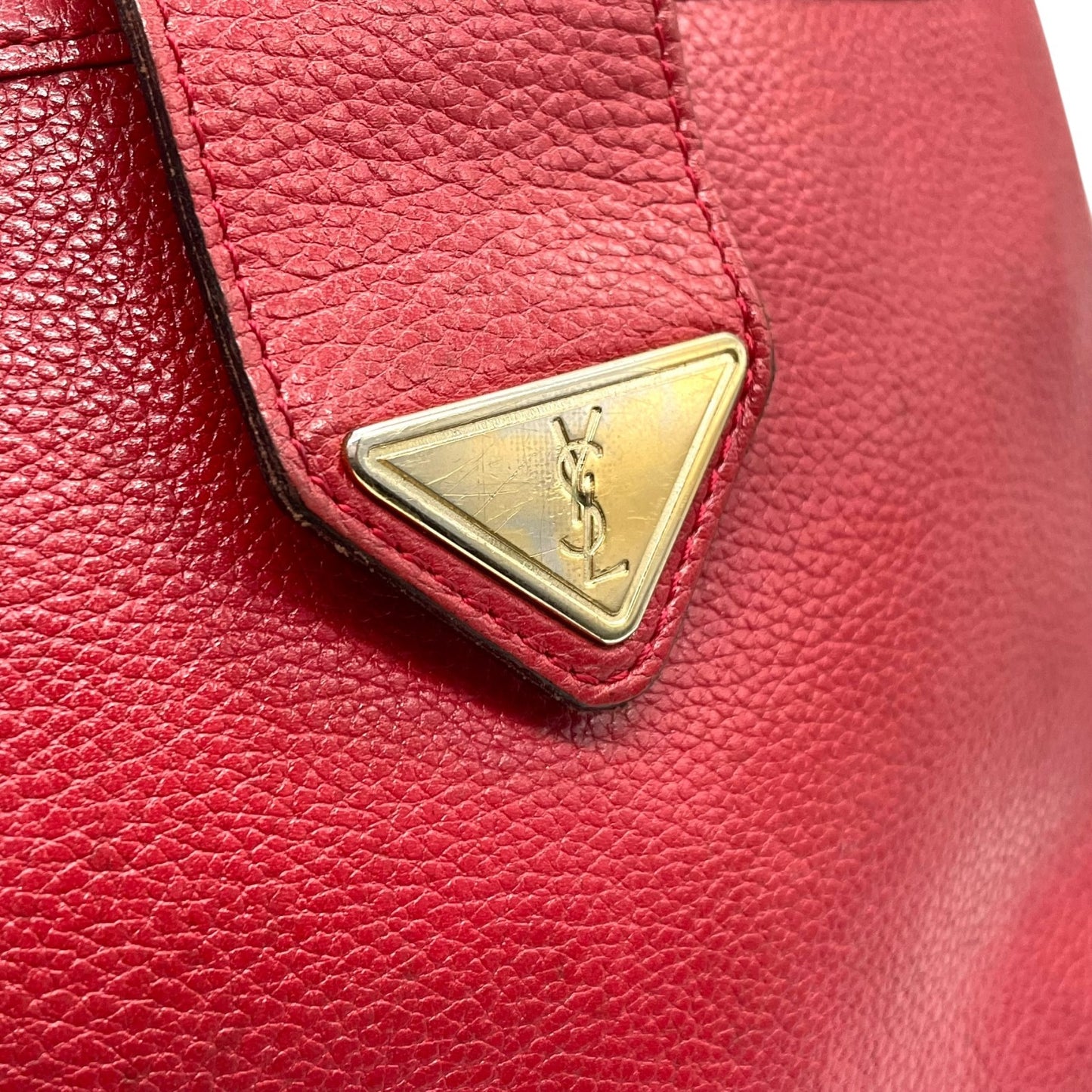 イヴサンローラン Yves Saint Laurent YSL ヴィンテージ ショルダーバッグ 赤 レッド レザー ゴールドロゴ 金金具 コンパクト A1