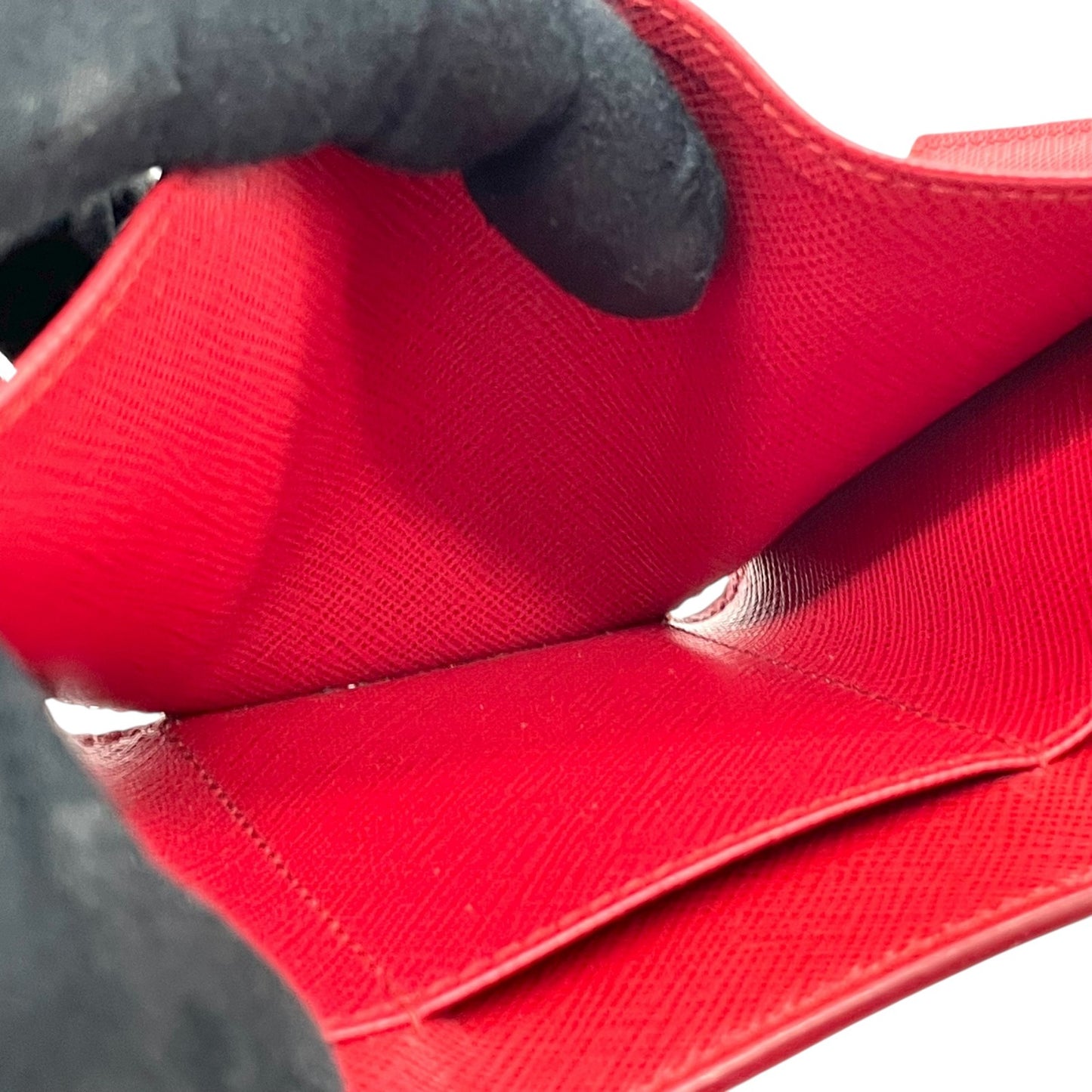 プラダ PRADA サフィアーノレザー 三つ折り財布 ミニウォレット 赤 レッド ゴールドロゴ コンパクトウォレット M5