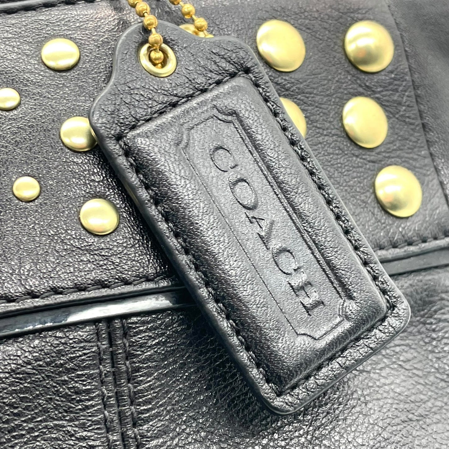 コーチ COACH ハンドバッグ ミニトート F15235 イーストウエスト ブラック レザー ゴールド金具 スタッズ ロゴチャーム付き レディース U17